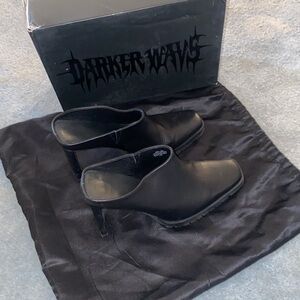 Darker Wavs Mules